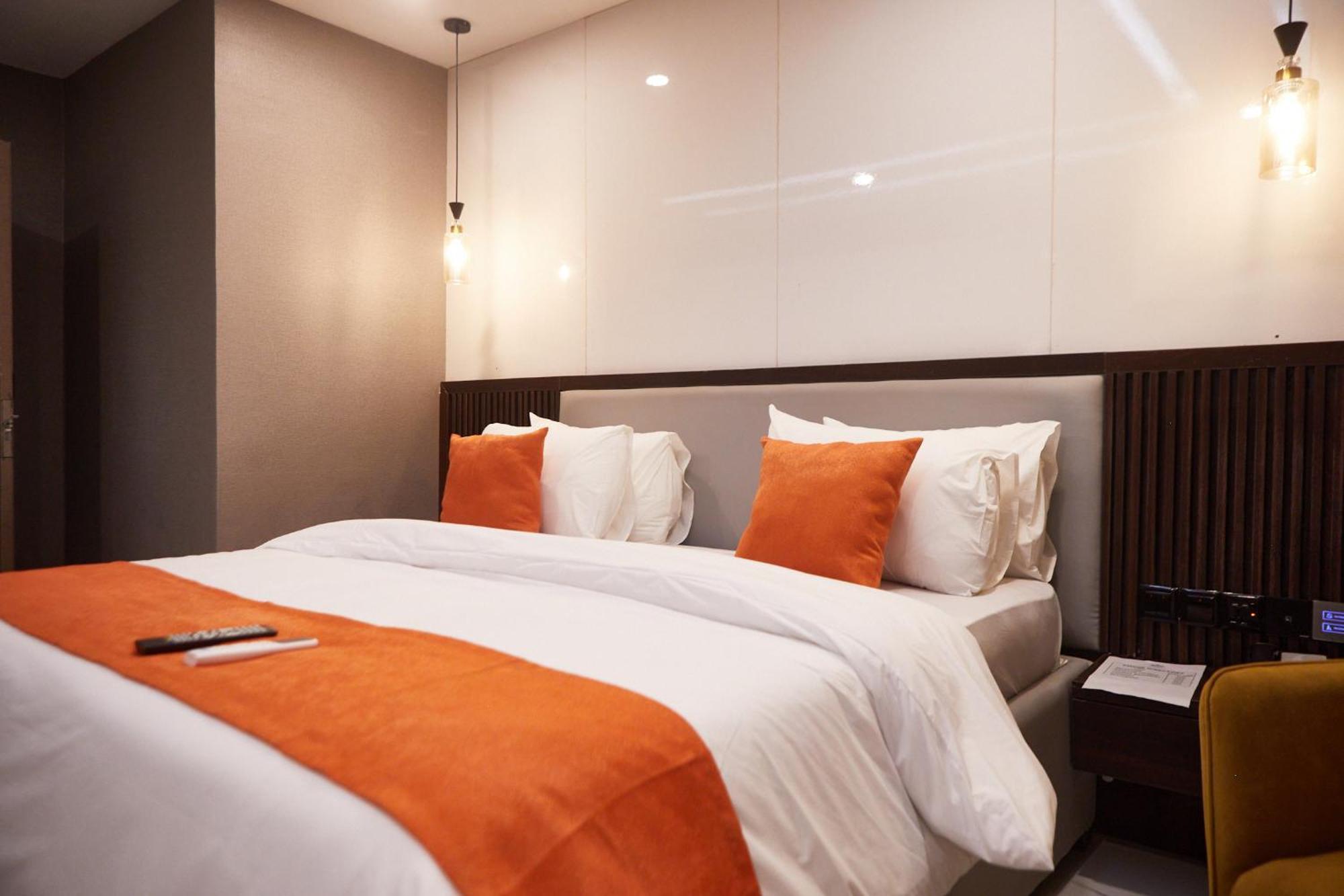 Bon Hotel Nest Garki II Abuja Esterno foto