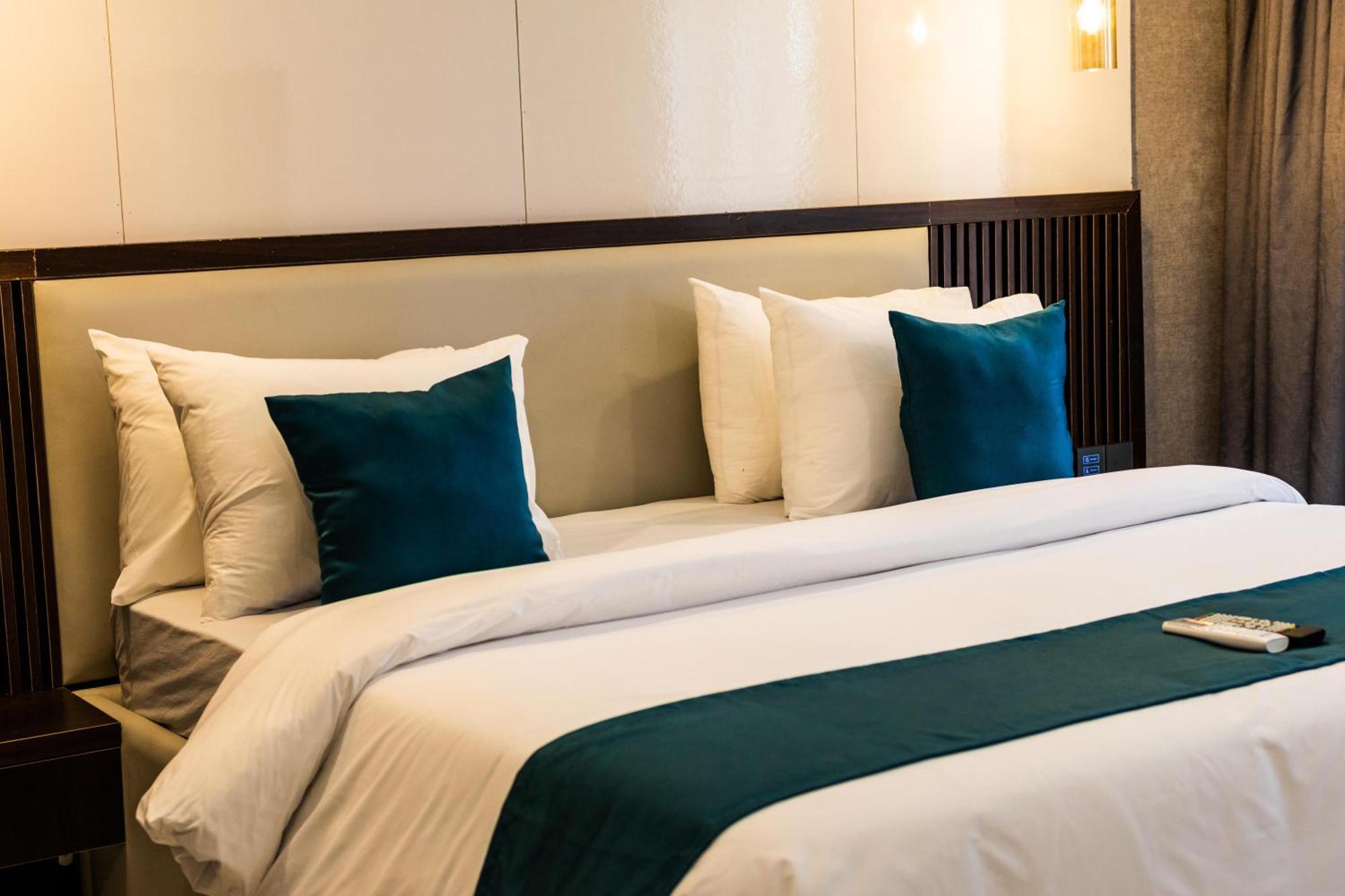 Bon Hotel Nest Garki II Abuja Esterno foto