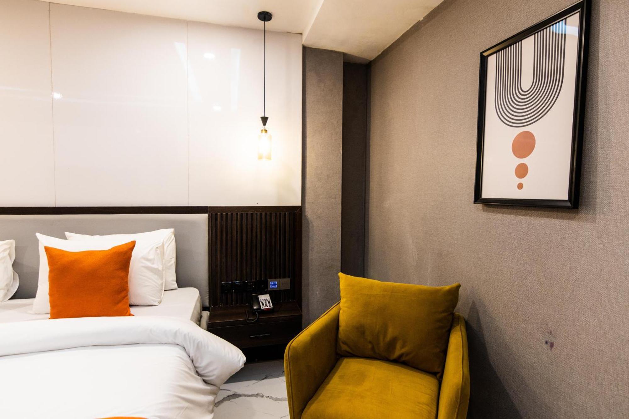 Bon Hotel Nest Garki II Abuja Esterno foto