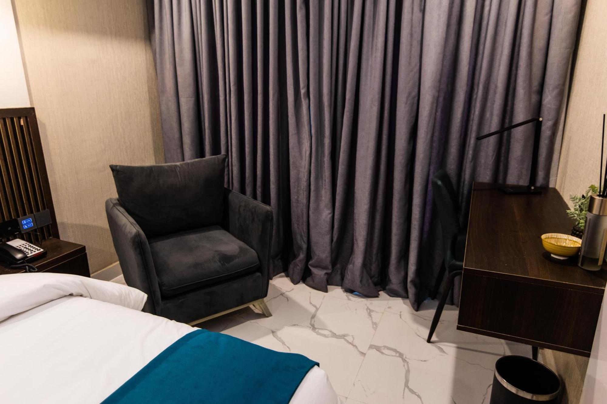 Bon Hotel Nest Garki II Abuja Esterno foto